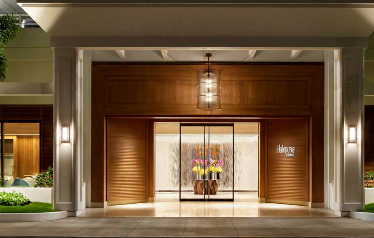 Halepuna Waikiki By Halekulani - No Fee Hotel